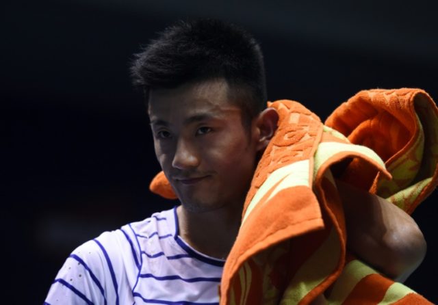 China's world number one Cheng Long lost an 87-minute scrap against South Korea's Son Wan-