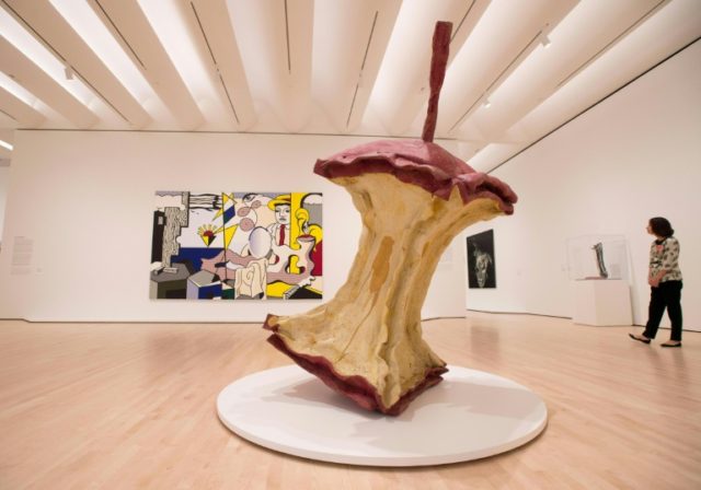 An art piece called "Geometric Apple Core" by Claes Oldenburg and Coosje van Bruggen on di
