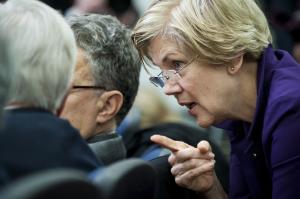 Elizabeth Warren attacks Donald Trump: 'small, insecure money-grubber'