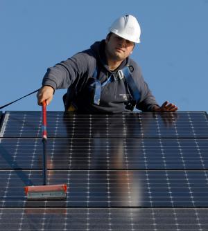 Solar power getting cheaper in the United States