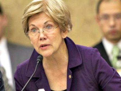 Elizabeth Warren Jacquelyn MartinAP