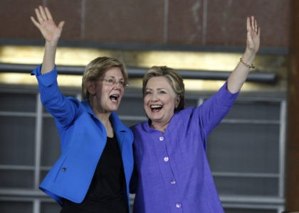 CINCINNATI, OH- JUNE 27: Democratic Presidential candidate Hillary Clinton (R) and U.S. S