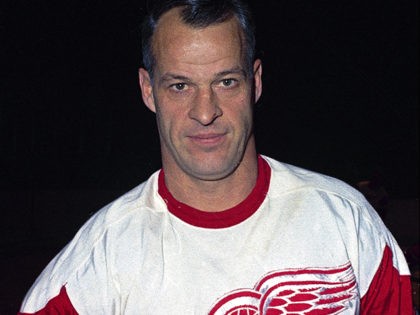 Gordie-Howe-AP