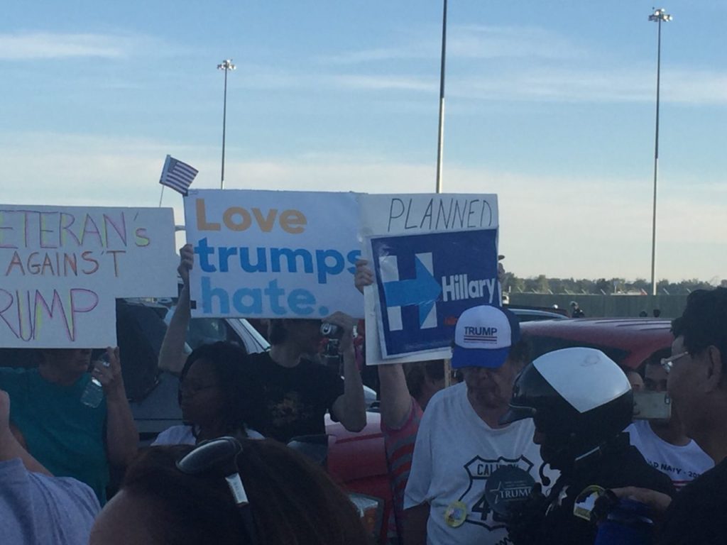 Sacramento Trump protest (Michelle Moons / Breitbart News)