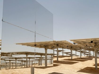 A picture taken on May 26, 2016, shows some of the 55,000 mirrors directing sunlight toward the Ashalim solar tower which is under construction near the southern Israeli kibbutz of Ashalim in the Negev desert.
