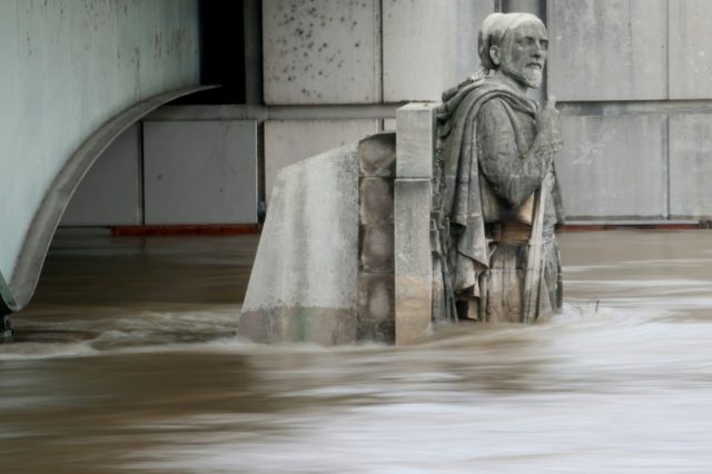 The statue of the Zouave at the Alma bridge in Paris, on June 3, 2016 as waters of the riv