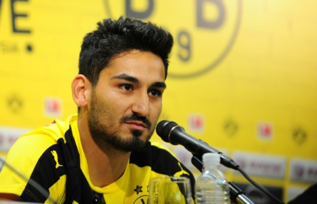 Ilkay Gundogan has moved to Manchester City from Borussia Dortmund on a four-year contract