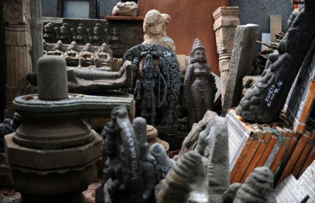 Indian police recoverd antique idols and artefacts from an art dealer's home in Chennnai,