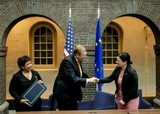 From left, US Attorney General Loretta Lynch, Dutch Minister of Justice Ard van der Steur