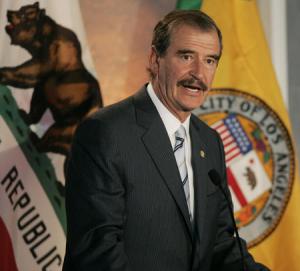 Ex-Mexican president Vicente Fox challenges Donald Trump to a debate