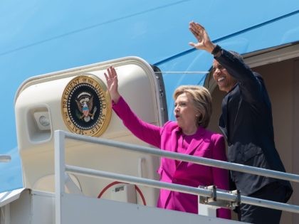 Clinton Obama Air Force One (Nicholas Kamm / AFP / Getty)