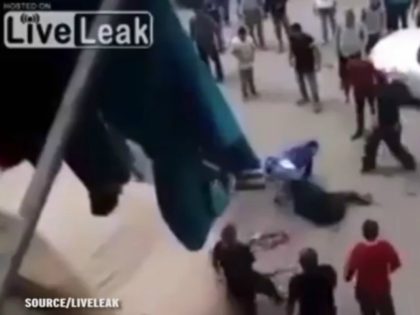 husband-beheading-wife-liveleak