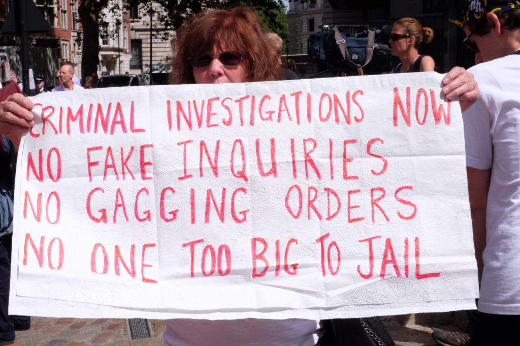 Chilcot enquiry protest