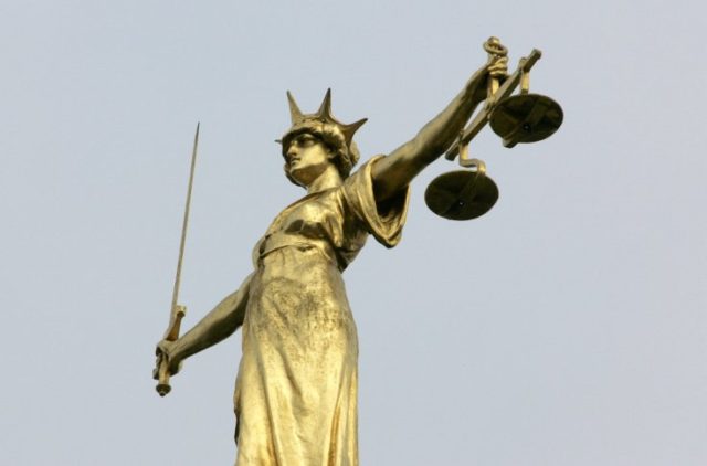 justice-statue