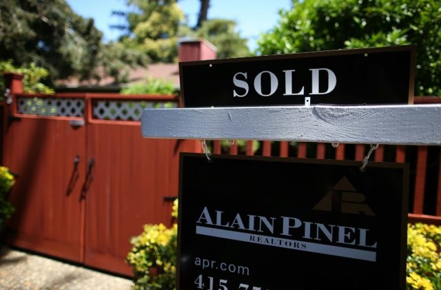 Sales of existing homes in the United States rose slightly for the fourth straight month i