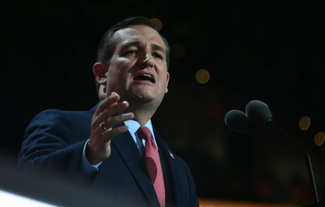 Activists' ovations and adulations for Senator Ted Cruz oturned to jeers and boos as it be
