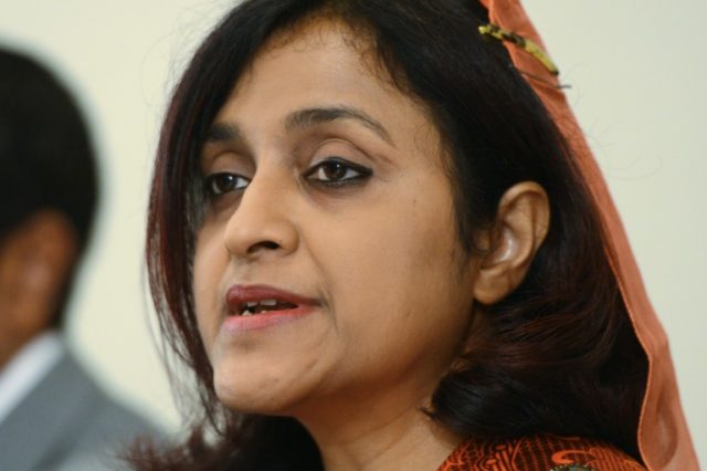 Maldives Foreign Minister, Dunya Maumoon addresses a press conference in the capital Colom