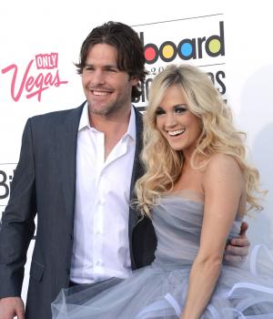 Carrie Underwood, Mike Fisher celebrate six-year anniversary