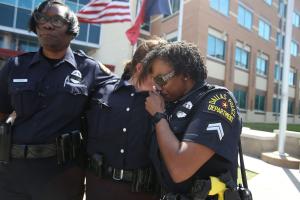 Officials suspect lone Dallas attacker; DHS says no ties to terror; deadliest day for poli