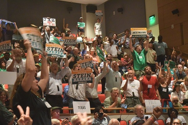 An enthusiastic crowd cheers for Dr. Jill Stein. (hoto: Lana Shadwick/Breitbart Texas)