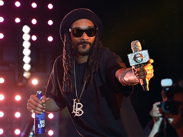 Two Dozen Minors Treated for Alcohol Poisoning at Snoop Dogg Concert ...