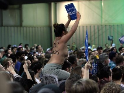 Topless Bernie supporter (Gage Skidmore / Flickr / CC / Cropped)
