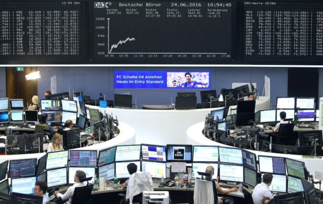 In the eurozone, Frankfurt's DAX 30 rallied 1.0 percent to 10,652 points and the Paris CAC