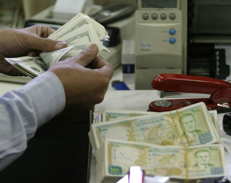 syrian-pound-drops-sharply-against-us-dollar-breitbart