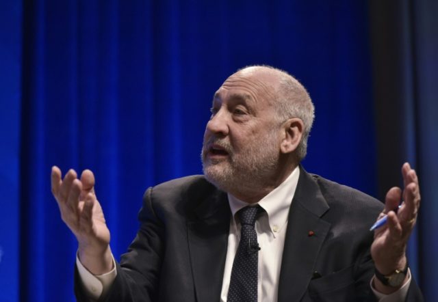 Nobel prize-winning US economist Joseph Stiglitz has resigned from a committee of internat
