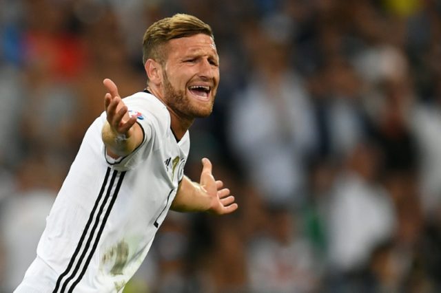 Reports claim Germany's defender Shkodran Mustafi will sign for 35 million pounds ($46.2 m