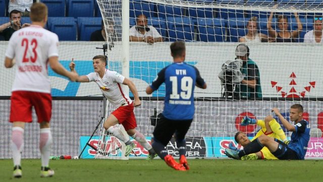 Leipzig's midfielder Marcel Sabitzer celebrate scoring the 2-2 on August 28, 2016