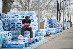 Federal state of emergency in Flint expires, free bottled water available