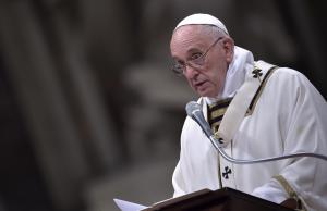 Pope creates commission to study ordination of women as deacons