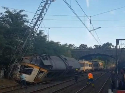 derailed-train-spain