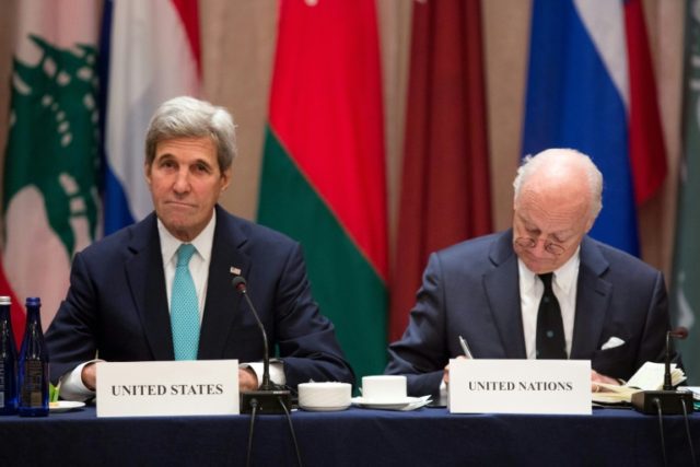 US Secretary of State John Kerry (L) and Staffan de Mistura, UN special envoy for Syria, a