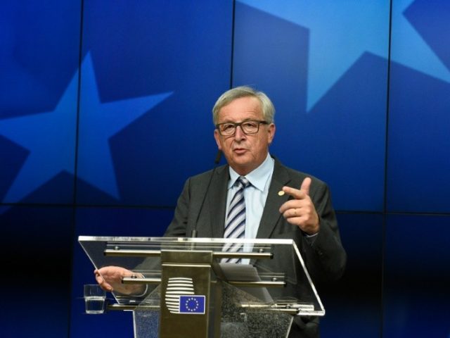 EU Commission President Jean-Claude Juncker gives a press conference at the EU headquarters in Brussels on June 29, 2016