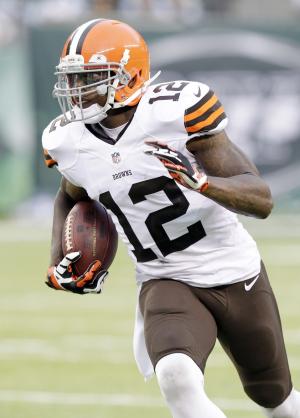 Fantasy Football: Arrest warrant out for Cleveland Browns' Josh Gordon