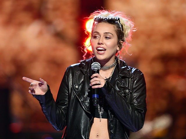 LAS VEGAS, NV - SEPTEMBER 23: Recording artist Miley Cyrus …