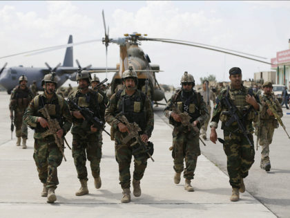 Afghan security forces arrive at the Kunduz airport in Afghanistan on April 30, 2015. REUTERS/Omar Sobhani/File Photo
