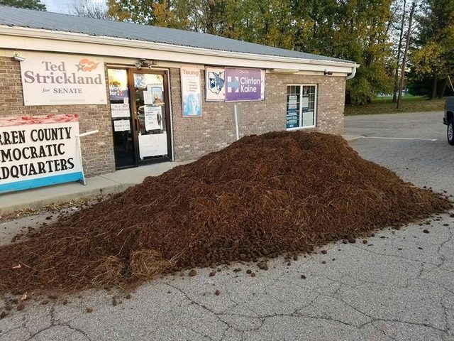 Truckload of Manure Dumped at Democratic Party HQ in Ohio