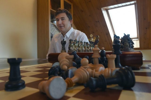 Russian grandmaster Sergei Karyakin will have a stab at dethroning world champion Magnus C