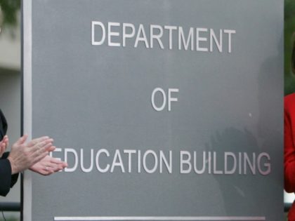 From left, Sen. Kay Bailey Hutchison, R-Texas, Rep. Gene Green, R-Texas, Education Secreta