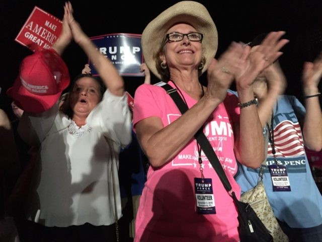 Trump fans at Pensacola Florida rally (Joel Pollak / Breitbart News)