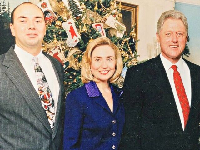 christmas_party_with_the_clintons_-1-1