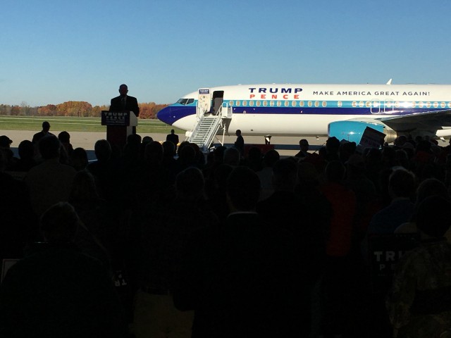 mike-pence-lansing-michigan-3