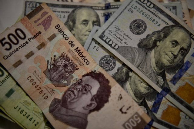 Mexico's central bank lowered its economic growth projections to a range of 1.8-2.3 percen