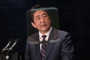 Shinzo Abe congratulates Donald Trump amid public unease in Japan