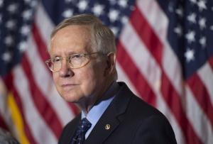 Senate minority leader Reid pleads with Trump to dismiss Bannon: 'Don't do it'