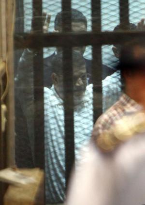 Egyptian court overturns Mohammed Morsi's life sentence