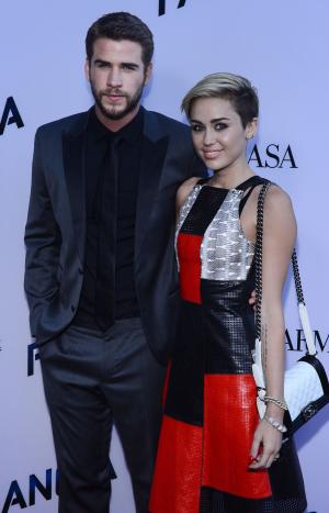 Miley Cyrus shows off new ring from Liam Hemsworth